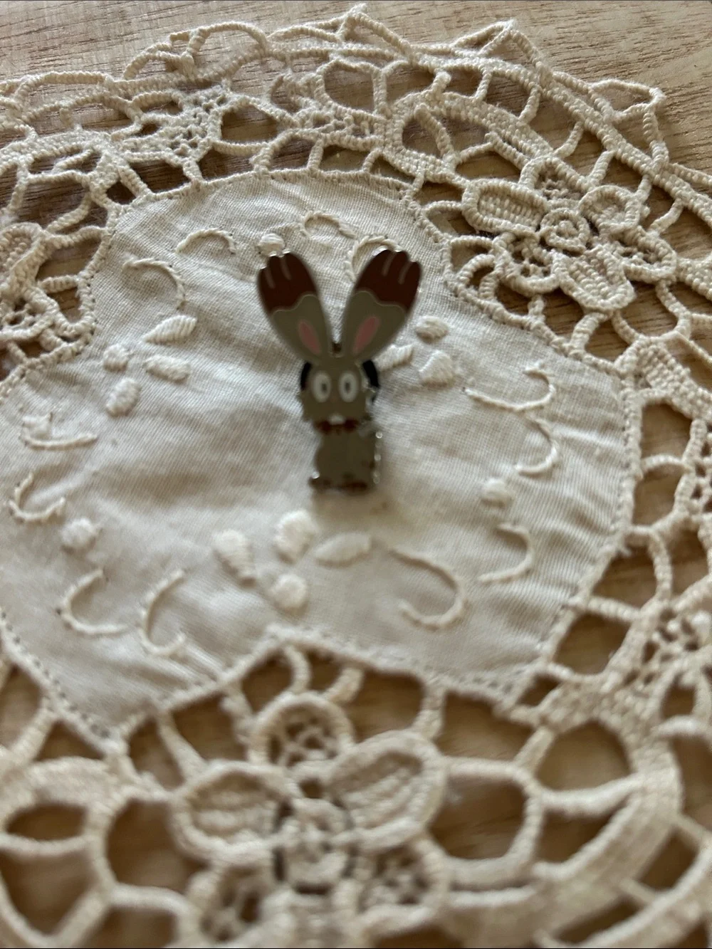Pokémon Mad Party Pin Collector Bunnelby Lapel Pin 2020 Shining Fates New